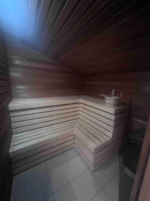 Langside Apartments Newhouse Bagian luar foto